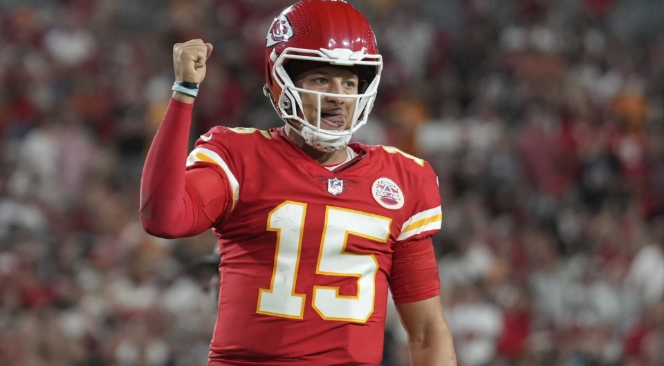 Josh Jacobs player props odds, tips and betting trends for Week 5, Raiders  vs. Chiefs