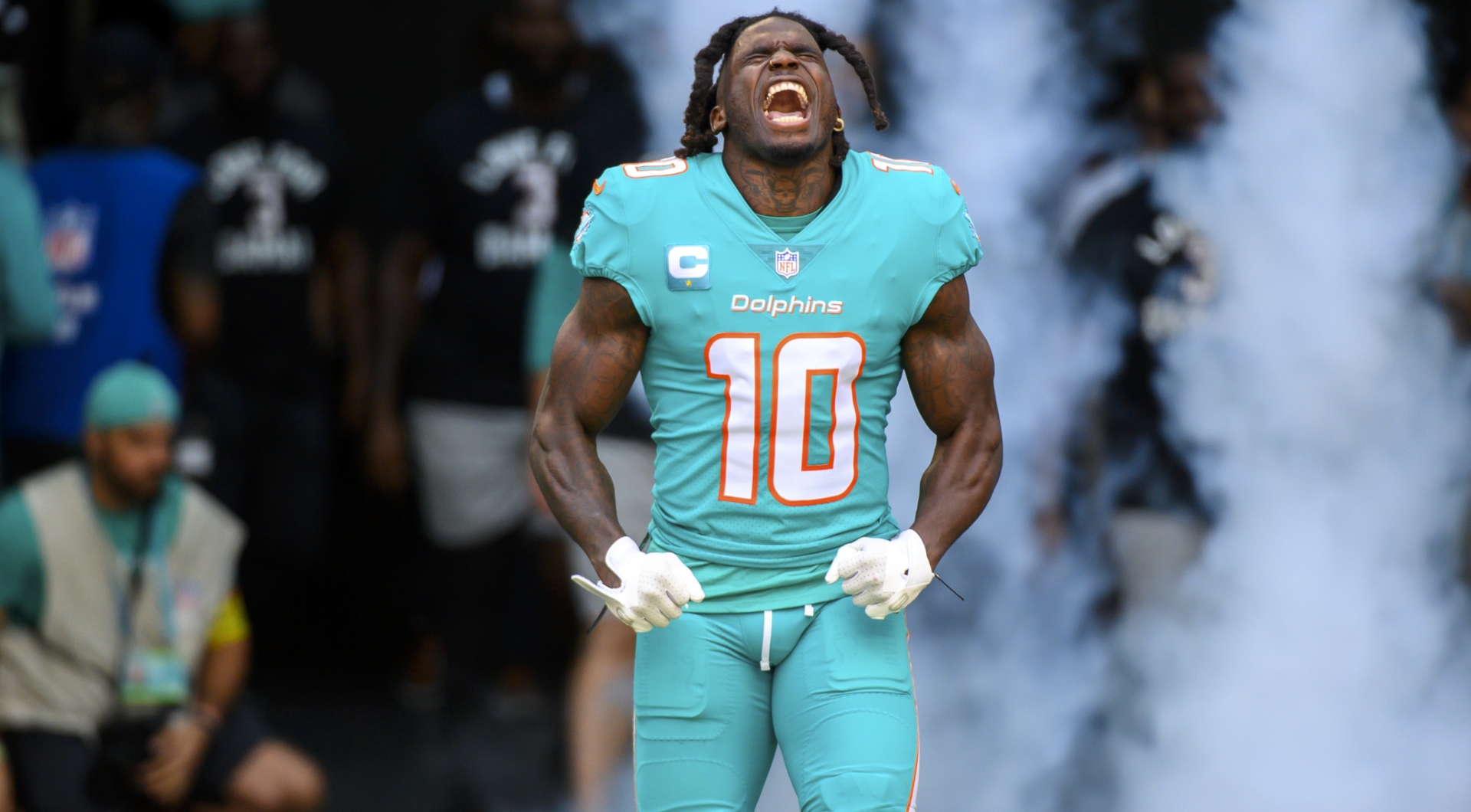 Best prop bets for Dolphins-Bills NFL wild-card playoff game: Over/under  picks for Josh Allen, Tyreek Hill, more