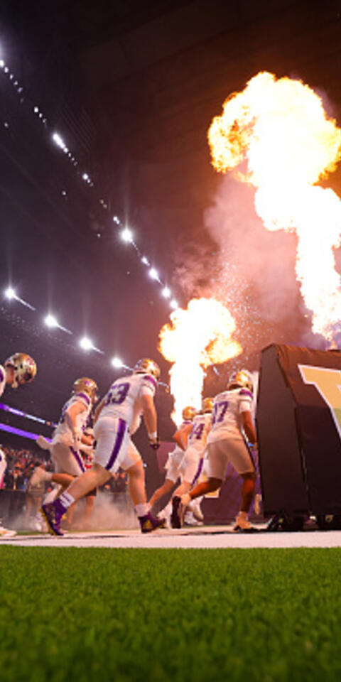 Washington Huskies featured in our 2024 Washington Huskies season preview