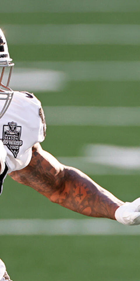 Las Vegas Raiders tight end Darren Waller (83) in action during an NFL football game against the New York Jets on Sunday, Dec. 6, 2020, in East Rutherford, N.J.