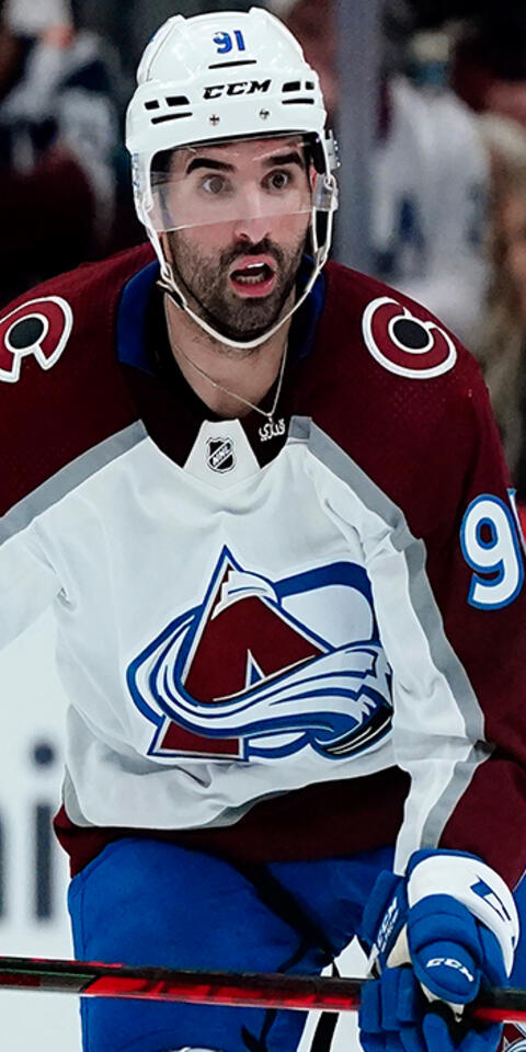 Nazem Kadri & Avalanche home favorites against Flames on March 13, 2022.